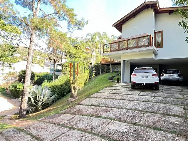 Casa com 1069m² 3 quartos e 3 banheiros, à venda ou para alugar, no bairro Estância Santa Maria do Portão em Atibaia
