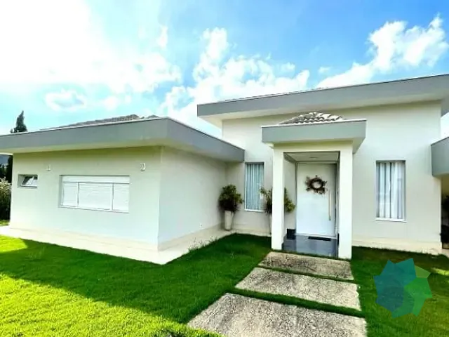 Casa com 1500m² 5 quartos e 6 banheiros, à venda, no bairro Jardim Itaguaçu em Salto