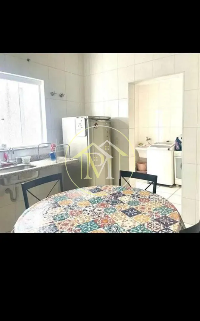 Casa, 3 quartos, 250 m² - Foto 2