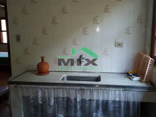 Casa com 100m² 2 quartos e 1 banheiro, à venda, no bairro Cidade da Criança em Praia Grande