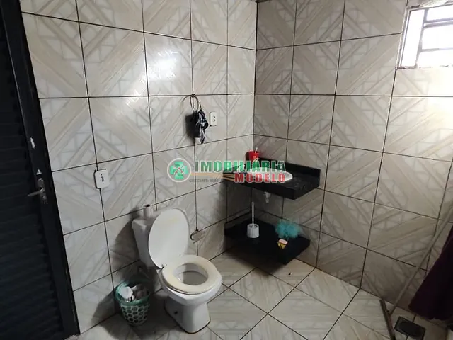 Casa com 300m² 2 quartos e 1 banheiro, à venda, no bairro Morada do Valle em Canarana