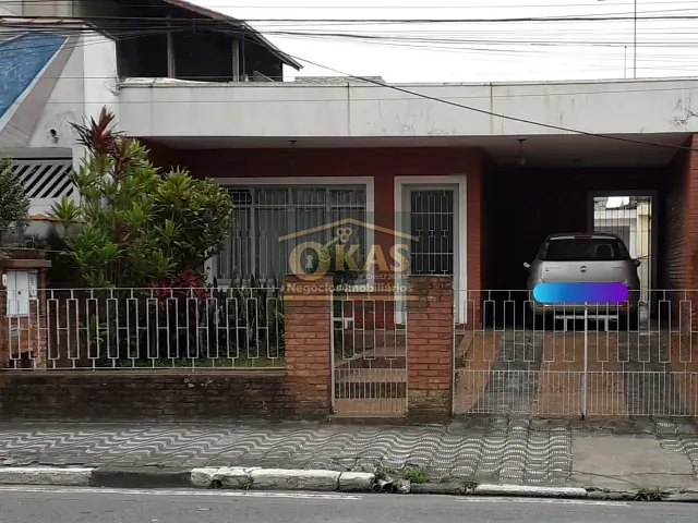 Casa com 251m² 5 quartos e 3 banheiros, à venda, no bairro Centro em Poá