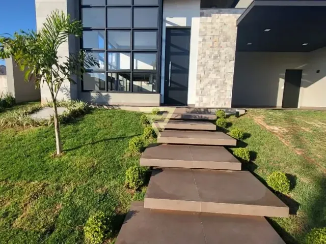 Casa com 373m² 4 quartos e 6 banheiros, à venda, no bairro Vila do Golf em Ribeirão Preto