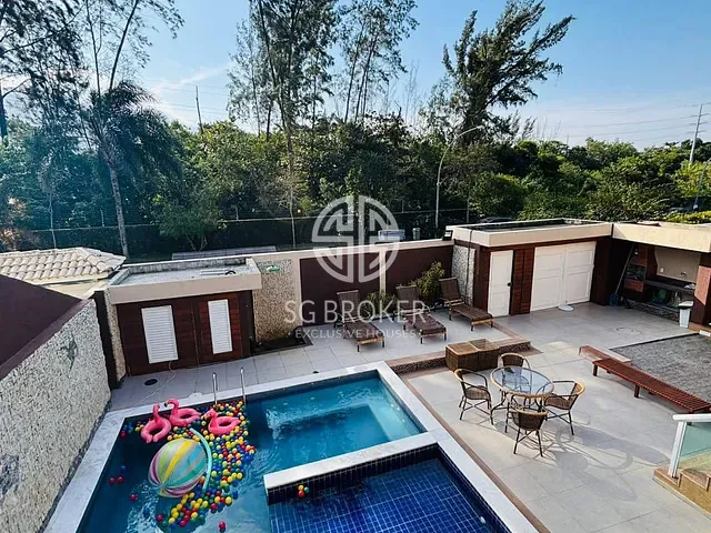 Casa 5 quartos e 5 banheiros, à venda, no bairro Barra da Tijuca em Rio de Janeiro