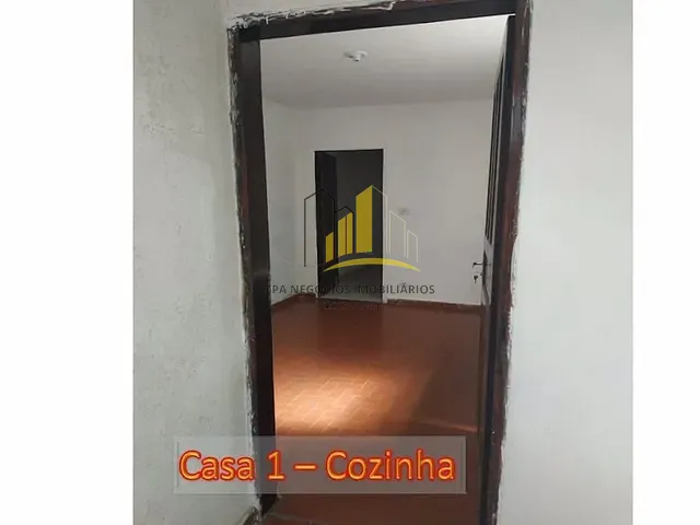 Casa com 270m² 5 quartos e 3 banheiros, à venda, no bairro Vila Jacuí em São Paulo