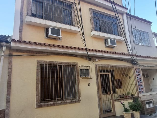 Casa 4 quartos e 4 banheiros, à venda, no bairro Todos os Santos em Rio de Janeiro
