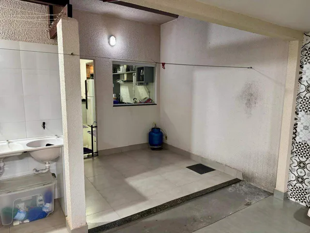 Casa com 217m² 3 quartos e 1 banheiro, à venda, no bairro Jardim Novo Mundo em Goiânia