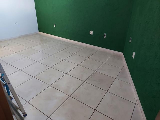 Foto do Casa - Casa com 3 dormitórios para alugar, 10 m² por R$ 900,00/mês - Jardim Induberaba - Uberaba/MG | ZUCATO IMOBILIARIA LTDA