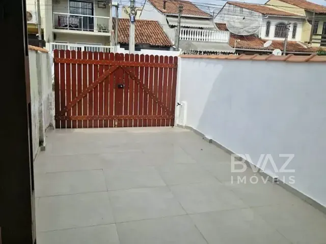 Casa 1 quarto e 2 banheiros, à venda, no bairro Vila Blanche em Cabo Frio