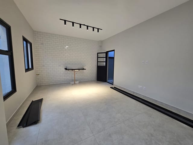 Casa com 126m² 2 quartos e 2 banheiros, à venda, no bairro Vila Brasileira em Mogi das Cruzes
