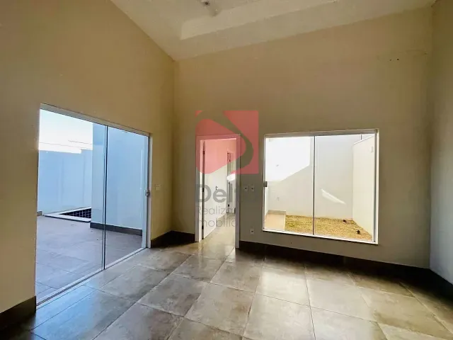 Casa 3 quartos e 2 banheiros, à venda, no bairro Parque Residencial Santa Helena em Leme