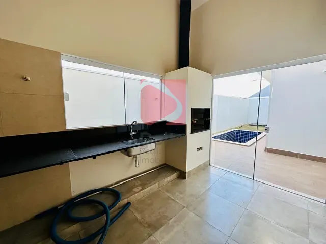 Casa 3 quartos e 2 banheiros, à venda, no bairro Parque Residencial Santa Helena em Leme