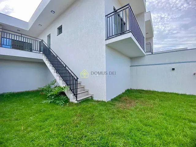 Casa com 225m² 3 quartos e 2 banheiros, à venda, no bairro Parque Ipiranga II em Resende
