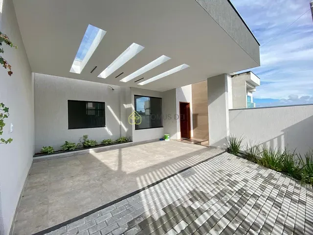 Casa com 225m² 3 quartos e 2 banheiros, à venda, no bairro Parque Ipiranga II em Resende
