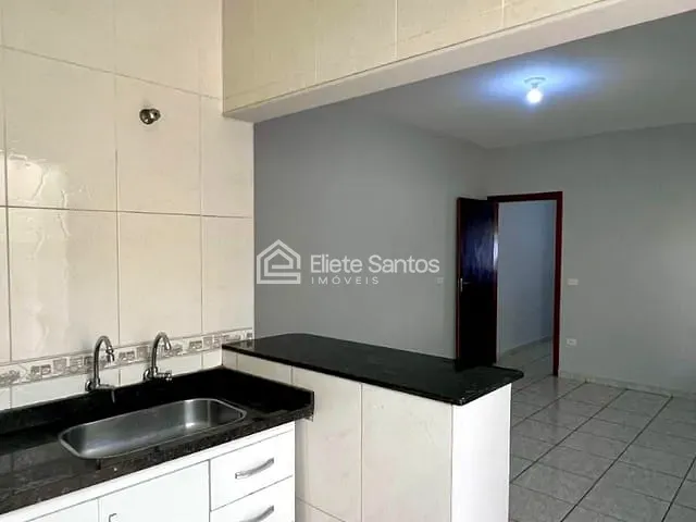 Casa com 125m² 2 quartos e 2 banheiros, à venda, no bairro Jardim São Francisco em Santa Bárbara D'Oeste
