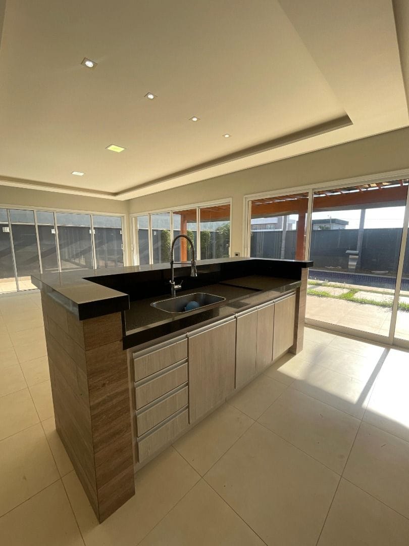 Casa, 3 quartos, 266 m² - Foto 28
