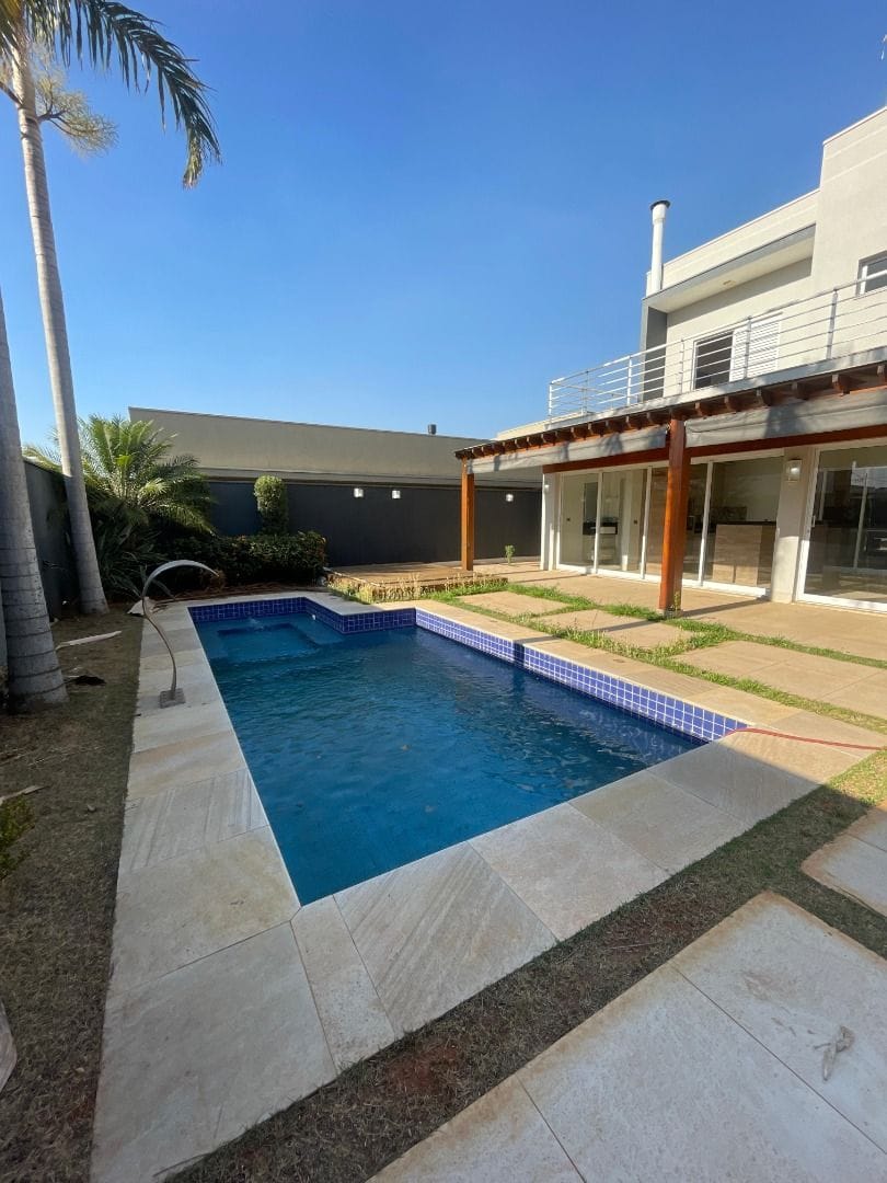 Casa, 3 quartos, 266 m² - Foto 23