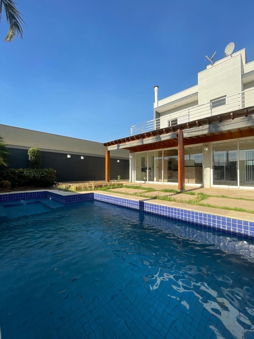 Casa, 3 quartos, 266 m² - Foto 25