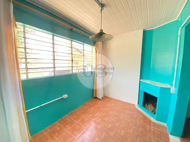 Casa com 200m² 3 quartos e 2 banheiros, para alugar, no bairro Centro em Pelotas