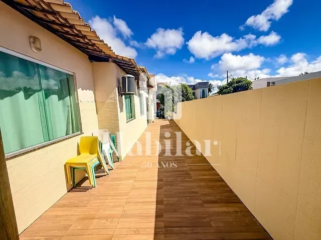 Casa com 300m² 3 quartos e 3 banheiros, à venda, no bairro Matapoã em Aracaju