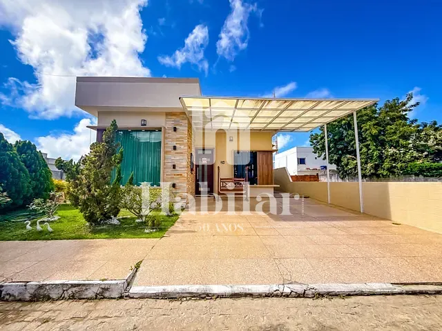 Casa com 300m² 3 quartos e 3 banheiros, à venda, no bairro Matapoã em Aracaju