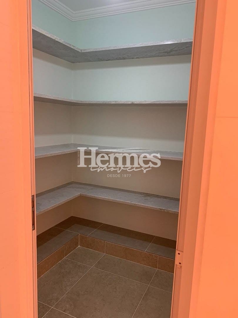 Casa, 4 quartos, 300 m² - Foto 9