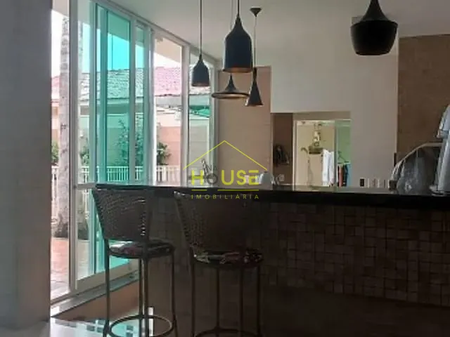 Casa com 570m² 3 quartos e 4 banheiros, à venda, no bairro Loteamento Bandeirantes em Votuporanga