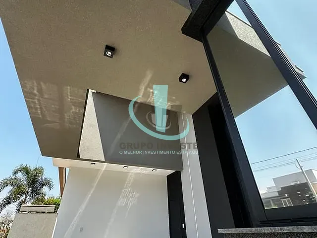 Casa com 300m² 3 quartos e 4 banheiros, à venda ou para alugar, no bairro QUINTA DO SALTO RESIDENCE em ARARAQUARA