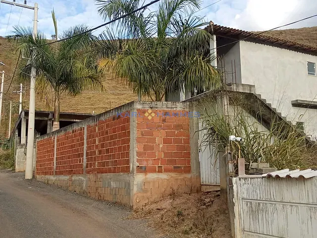Casa 3 quartos e 3 banheiros, à venda, no bairro São Lourenço em São José do Vale do Rio Preto