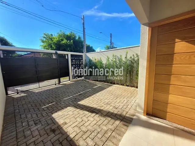 Casa com 150m² 3 quartos e 2 banheiros, à venda, no bairro Antares em Londrina