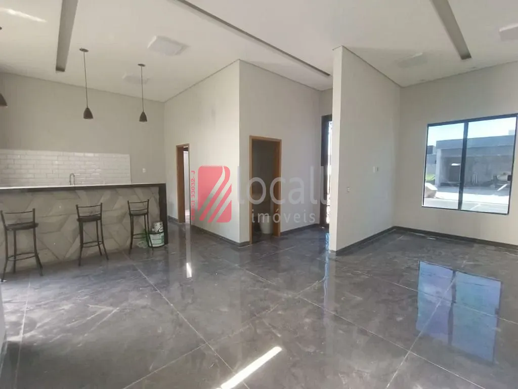 Casa com 3 quartos à venda, 114m² — foto 2 de 21