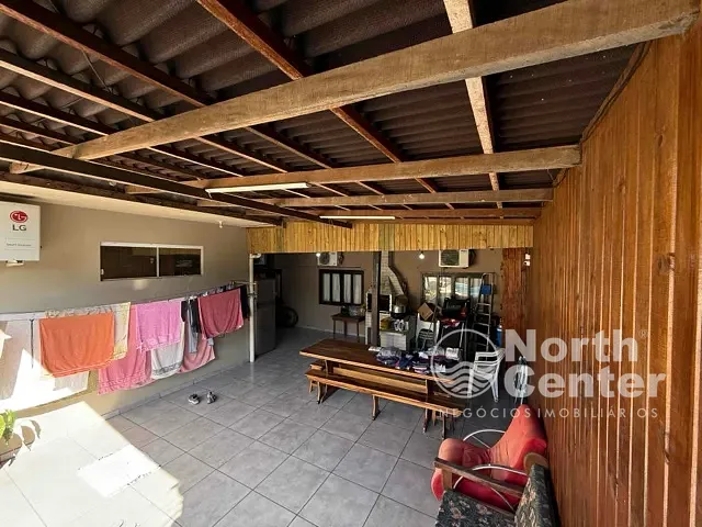 Casa com 360m² 3 quartos e 3 banheiros, à venda, no bairro Jardim Sofia em Joinville