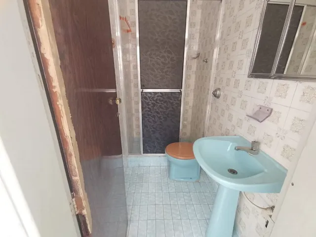 Casa com 300m² 1 quarto e 1 banheiro, para alugar, no bairro Água Rasa em São Paulo