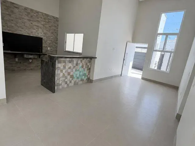 Casa 3 quartos e 1 banheiro, à venda, no bairro Loteamento Residencial e Comercial Jardim Athenas em Catalão
