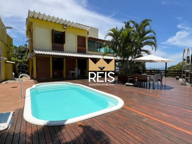 Casa com 1380m² 6 quartos e 3 banheiros, à venda, no bairro Marina em Mangaratiba