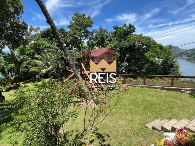 Casa com 1380m² 6 quartos e 3 banheiros, à venda, no bairro Marina em Mangaratiba
