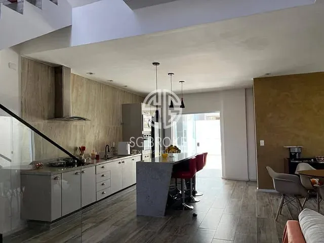 Casa 3 quartos e 5 banheiros, à venda, no bairro Recreio dos Bandeirantes em Rio de Janeiro