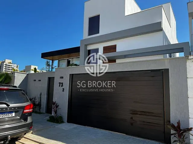 Casa 3 quartos e 5 banheiros, à venda, no bairro Recreio dos Bandeirantes em Rio de Janeiro