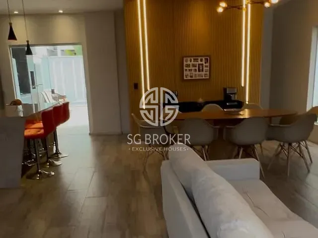Casa 3 quartos e 5 banheiros, à venda, no bairro Recreio dos Bandeirantes em Rio de Janeiro