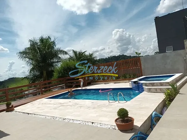 Casa com 1000m² 3 quartos e 4 banheiros, à venda, no bairro Santa Candida em Vinhedo