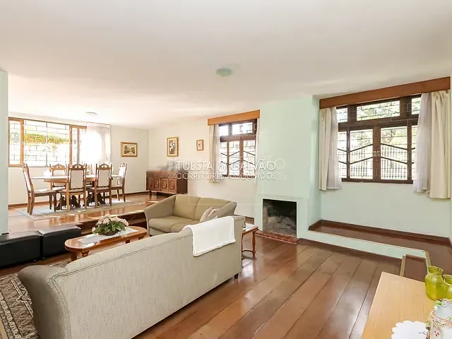 Casa com 299m² 4 quartos e 3 banheiros, à venda, no bairro Jardim Social em Curitiba