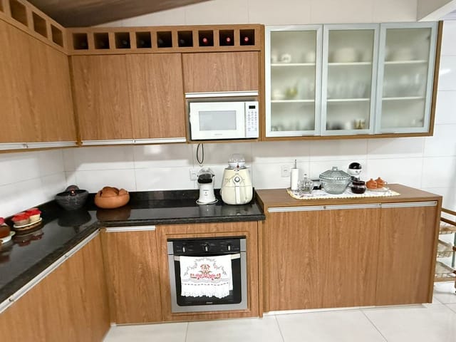 Casa com 420m² 3 quartos e 3 banheiros, à venda, no bairro Jardim Petrópolis em Goiânia