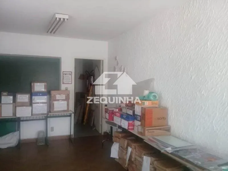 Casa, 5 quartos, 137 m² - Foto 4