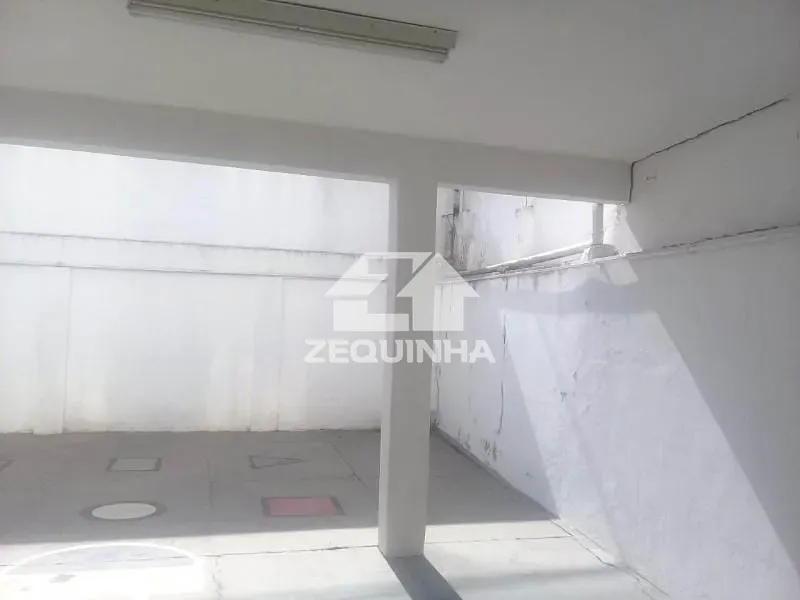Casa, 5 quartos, 137 m² - Foto 2