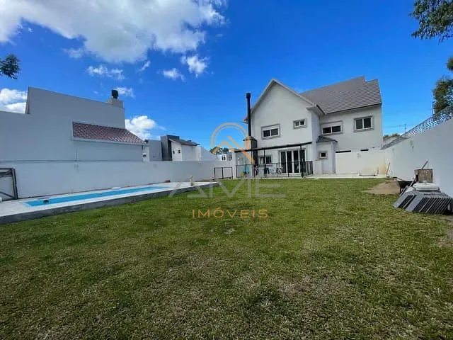 Casa 3 quartos e 3 banheiros, à venda, no bairro Laranjal em Pelotas