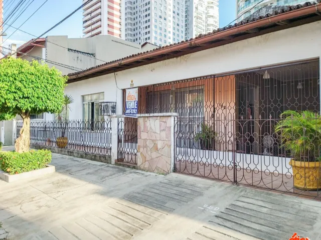 Casa 4 quartos e 1 banheiro, à venda, no bairro Umarizal em Belém