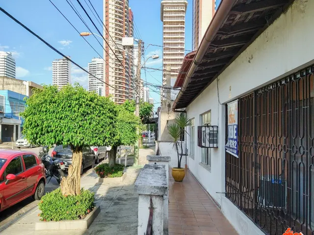Casa 4 quartos e 1 banheiro, à venda, no bairro Umarizal em Belém