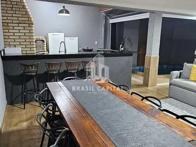Casa 4 quartos e 5 banheiros, à venda, no bairro Cajuru do Sul em Sorocaba