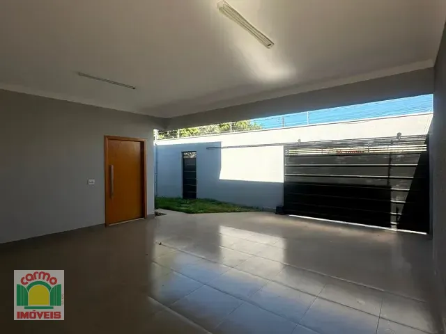 Casa 3 quartos e 3 banheiros, à venda, no bairro Residencial Veneza em Anápolis