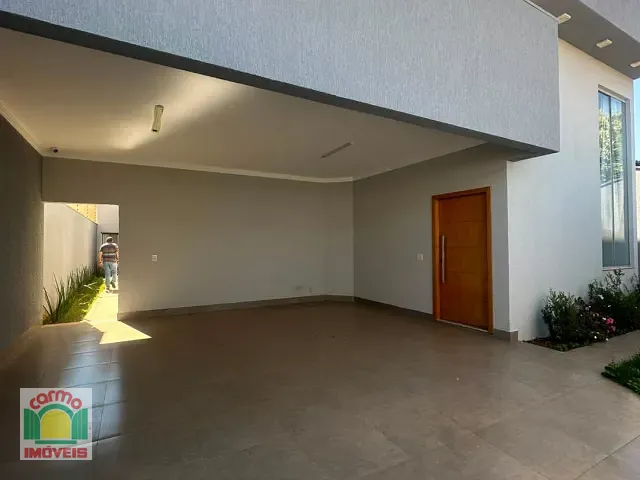 Casa 3 quartos e 3 banheiros, à venda, no bairro Residencial Veneza em Anápolis